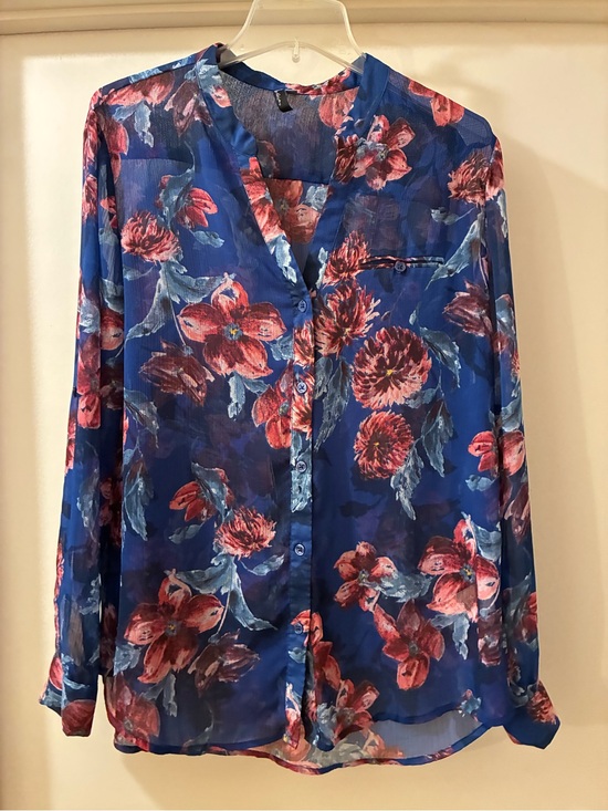 Kut from the Kloth Tops - Kut from the Kloth Blue Floral Button-Down Blouse